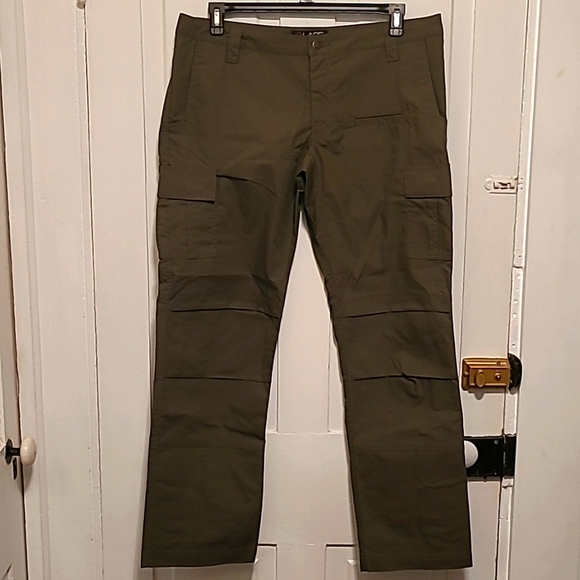NWOT LA Police Gear Cargo Pants - Picture 1 of 11